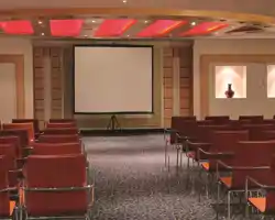 Anwar Al Madinah Mövenpick Hotel thumbnail